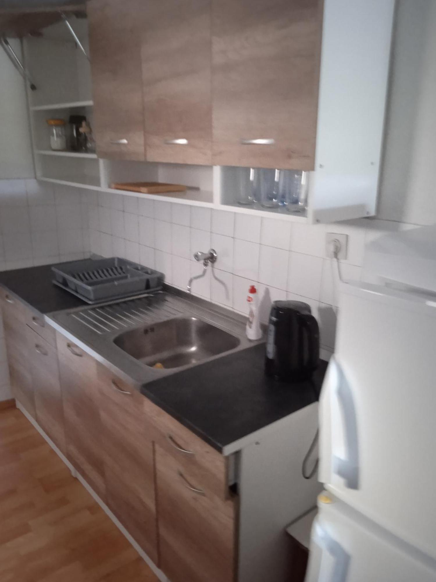 Apartment And Rooms Barbaric เนอุม ภายนอก รูปภาพ